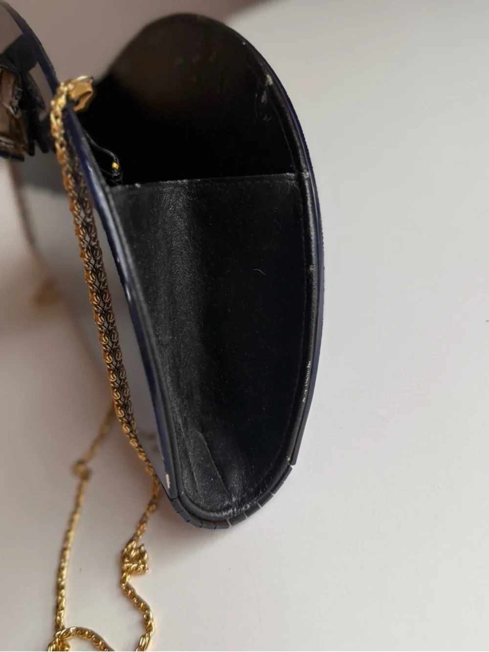 Vintage Lee Wee Hand Bag Unique Blue Marble Acrylic Half Moon Purse Gold Chain - Picture 10 of 16